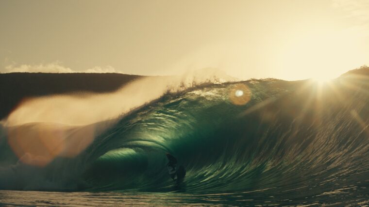 Frostbite surfing Irelanbd premieres at London Surf Film Festival Bringing the very best international surf cinema to the UK. Premieres, filmmakers, Q+A's, community, culture, good times & more. Est. 2011.